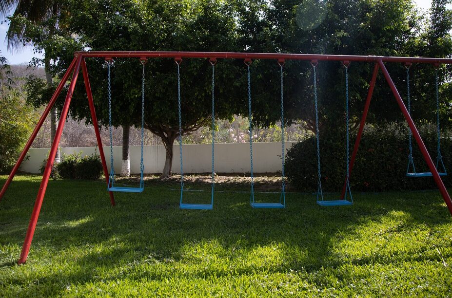 swing area